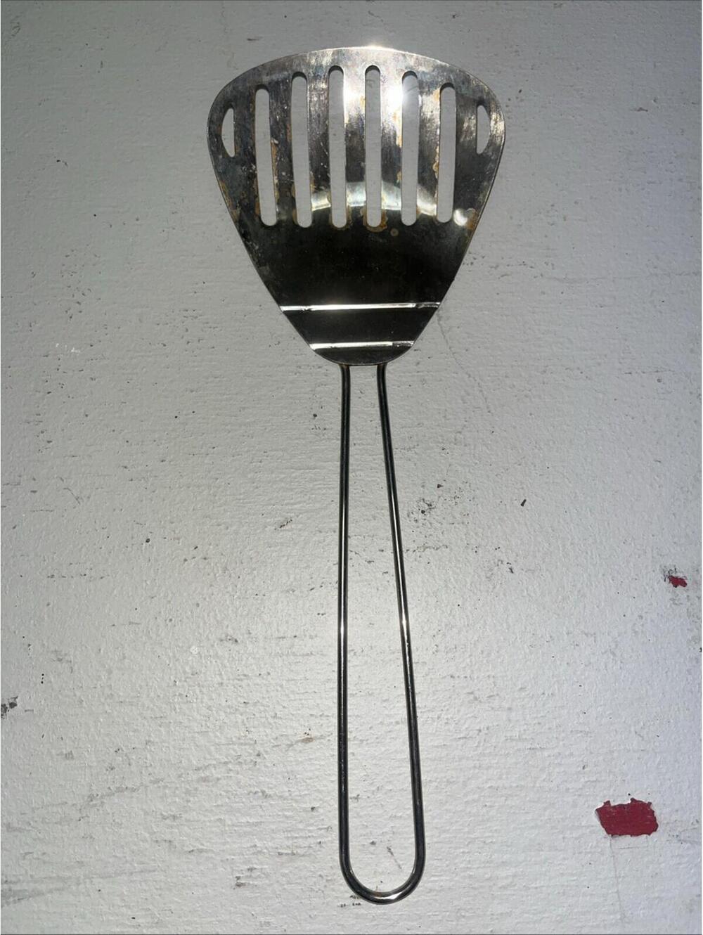 Hong Kong Slotted Scoop Spatula Strainer Wire Handle